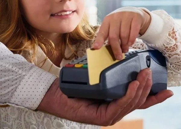 Рынок финансов: детские карты