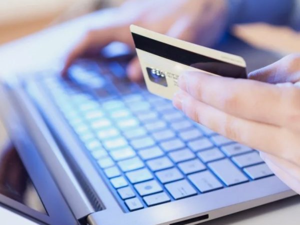 Кредит без очередей: как получить наличные, не выходя из дома