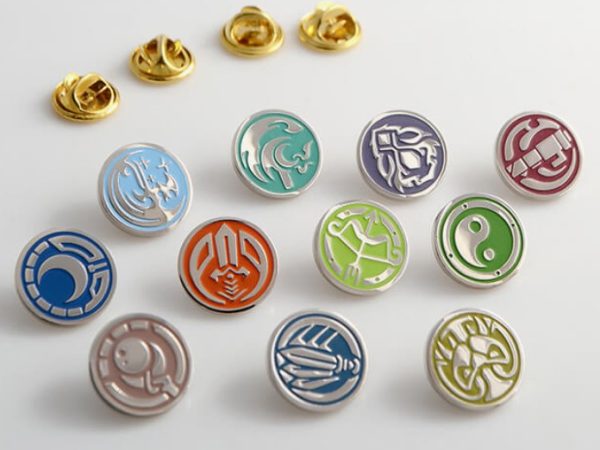 Металлические значки премиального качества: как выбрать идеальный вариант для бизнеса