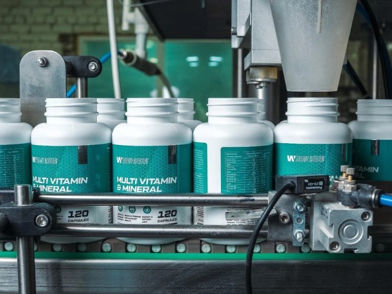 Контрактное производство спортивного питания: этапы запуска бренда с нуля