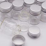 Банки с крышками 50 мл для косметики: как выбрать идеальную тару для кремов и масок
