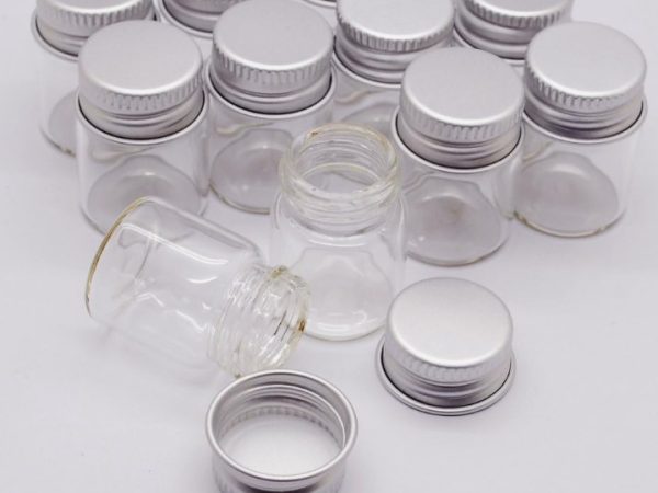 Банки с крышками 50 мл для косметики: как выбрать идеальную тару для кремов и масок