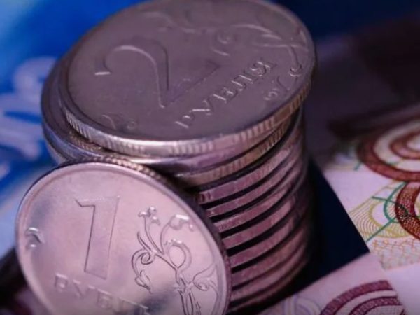 Курс рубля: как он формируется и почему в обменнике цифра другая