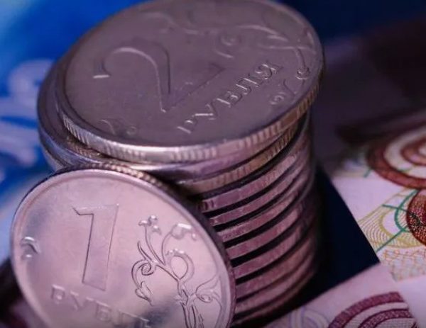 Курс рубля: как он формируется и почему в обменнике цифра другая