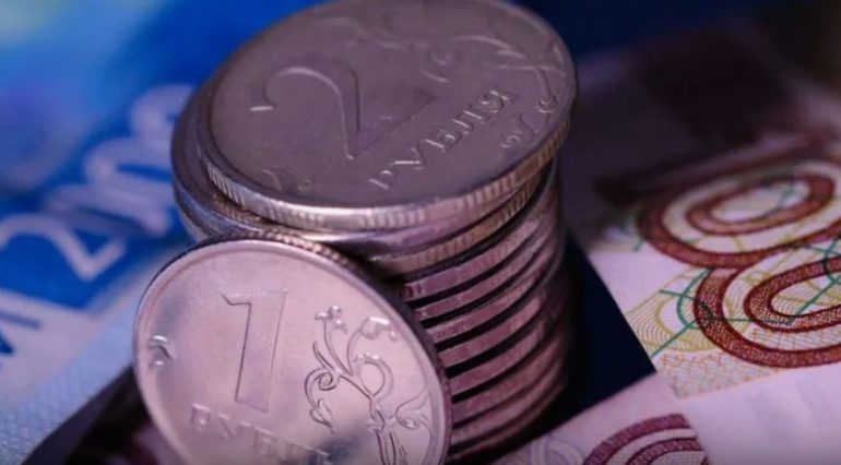 Курс рубля: как он формируется и почему в обменнике цифра другая
