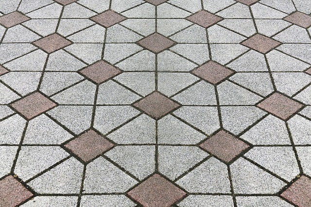Тротуарная плитка от завода «МосОблТротуар». Преимущества и сопутствующие услуги